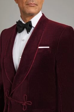 Caversham Smoking Jacket - Burgundy -Clothing store 2020 08 18 oliver brown0025caversham navy smoking 27bcaf3b ac7f 46fe a8d9 551ffe2a2b80