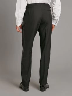 Pure Cashmere Whittaker Dinner Suit - Black -Clothing store 230731 OliverBrown2428