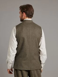 Storm Collar Gilet - Deveron Tweed -Clothing store 230731 OliverBrown3428