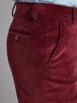 Heavyweight Corduroy Trousers - Maroon -Clothing store 230823 OliverBrown Model2556