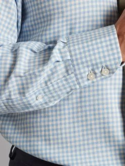 Cashmere Blend Gingham Shirt - Sky -Clothing store 230823 OliverBrown Model2900