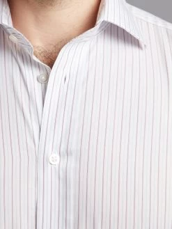 City Shirt Poplin - Blue Burgundy Stripe 7 City Shirt Poplin - Blue Burgundy Stripe -Clothing store 231208 OliverBrown Model Ecom4290