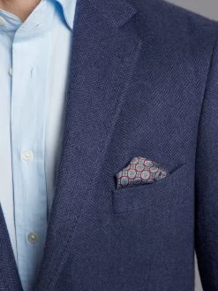 Unstructured Pure Cashmere Jacket - Blue Herringbone -Clothing store 231208 OliverBrown Model Ecom4401