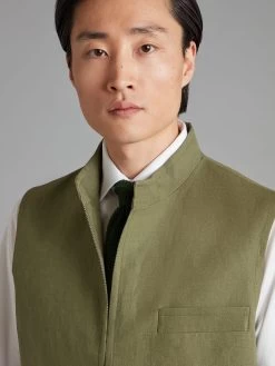 Linen Gilet With Zip - Sage Green -Clothing store Linen Gilet with Zip Sage Green 04 c7868a24 4334 40c6 8776 4414c08b26e5