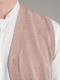 Sleeveless Cardigan Cashmere Blend - Beige Brown -Clothing store SleevelessCardiganCashmereBlend BeigeBrown 2557