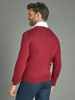 Merino V Neck Jumper - Bordeaux -Clothing store merino v neck jumper bordeaux 1 af662537 4271 45a8 8878 9a0b57c9e8ed